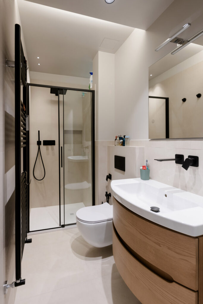 Chiavari02-bagno01