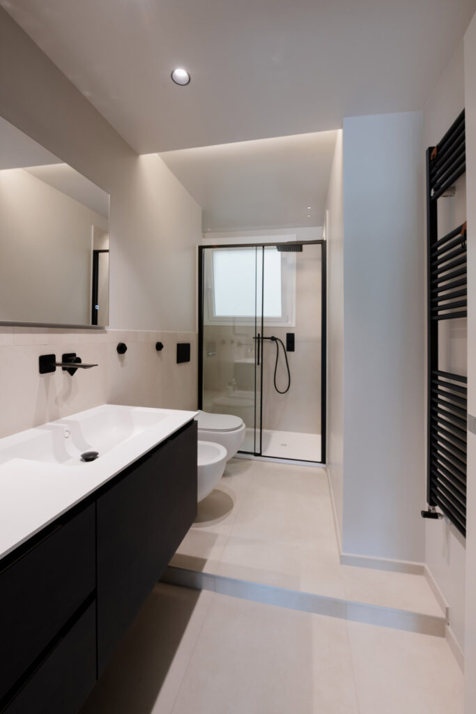 Chiavari02-bagno02